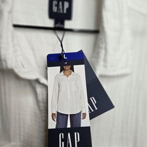 GAP White Button-Up Shirt